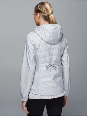 Lululemon Spring Fling Puffy Windbreaker